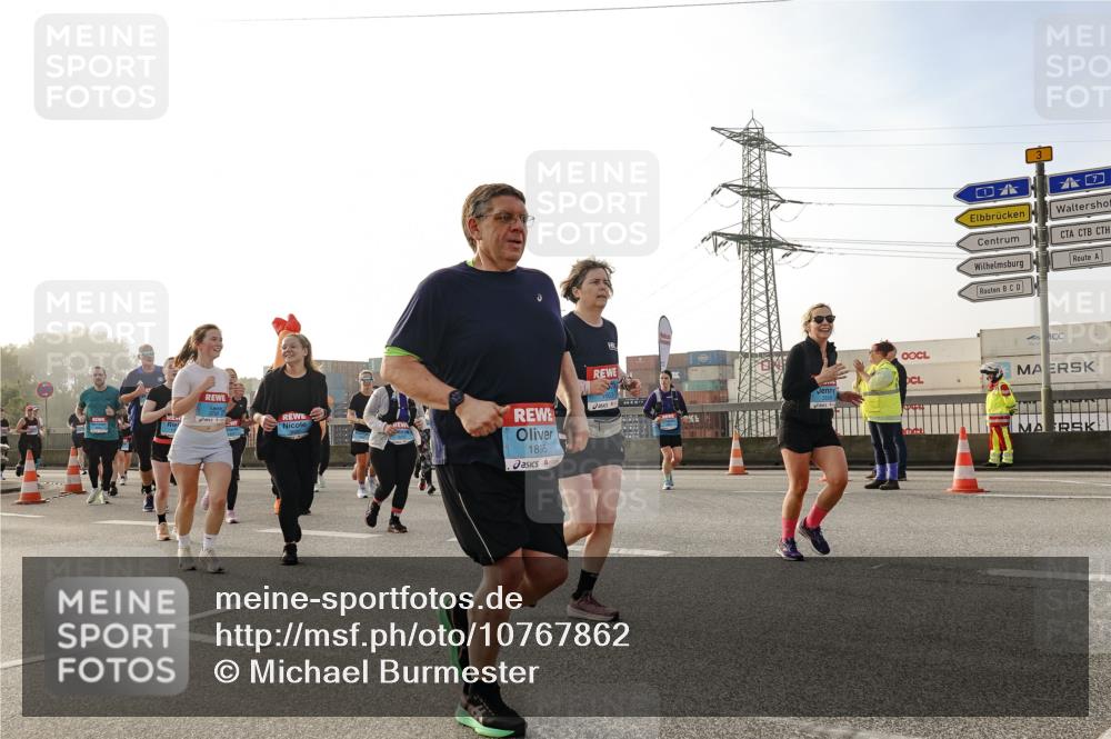 03.10.2026 - Köhlbrandbrückenlauf Michael Burmester http://msf.ph/oto/10767862 03.10.2026 09:25:23 Position 3 1895, 3 meine-sportfotos.de