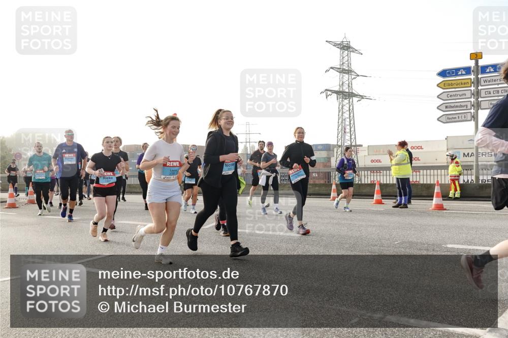 03.10.2026 - Köhlbrandbrückenlauf Michael Burmester http://msf.ph/oto/10767870 03.10.2026 09:25:24 Position 3  meine-sportfotos.de