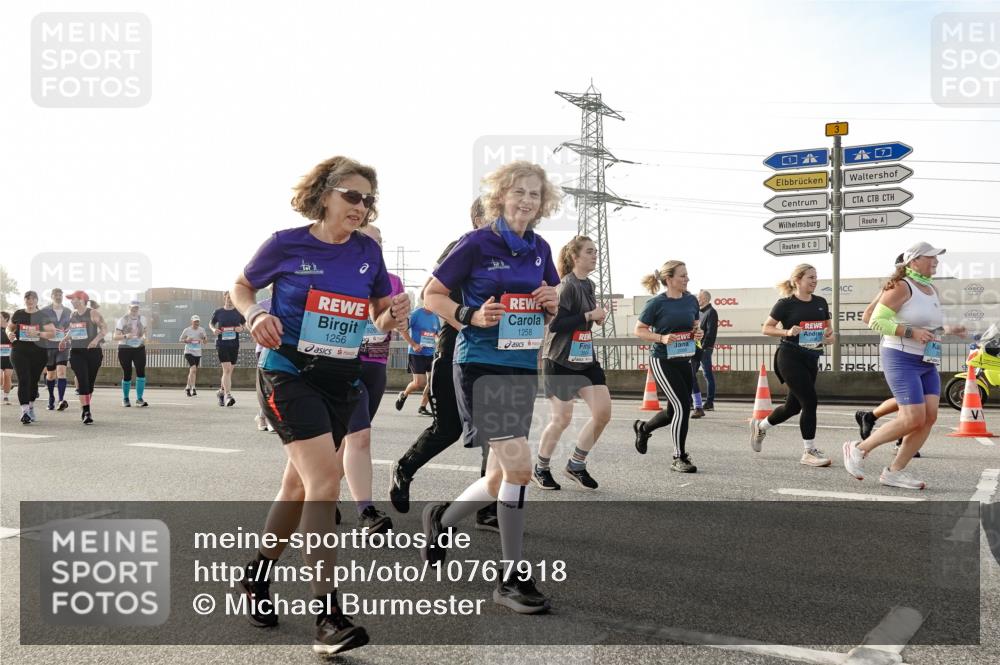 03.10.2026 - Köhlbrandbrückenlauf Michael Burmester http://msf.ph/oto/10767918 03.10.2026 09:25:29 Position 3 1256, 1258 meine-sportfotos.de