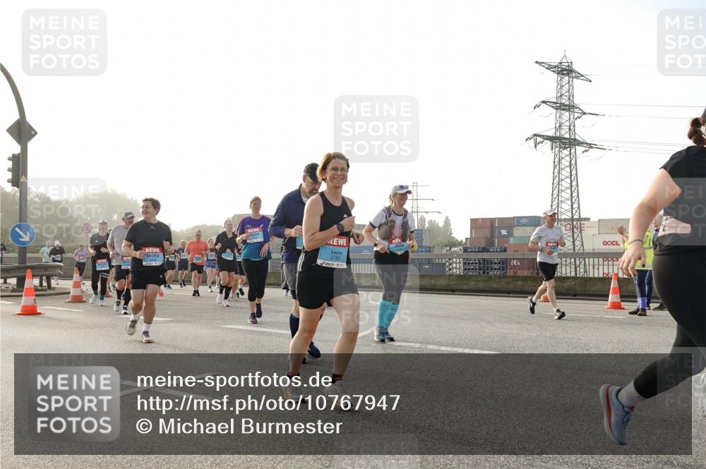 03.10.2026 - Köhlbrandbrückenlauf Michael Burmester http://msf.ph/oto/10767947 03.10.2026 09:25:34 Position 3 3781 meine-sportfotos.de