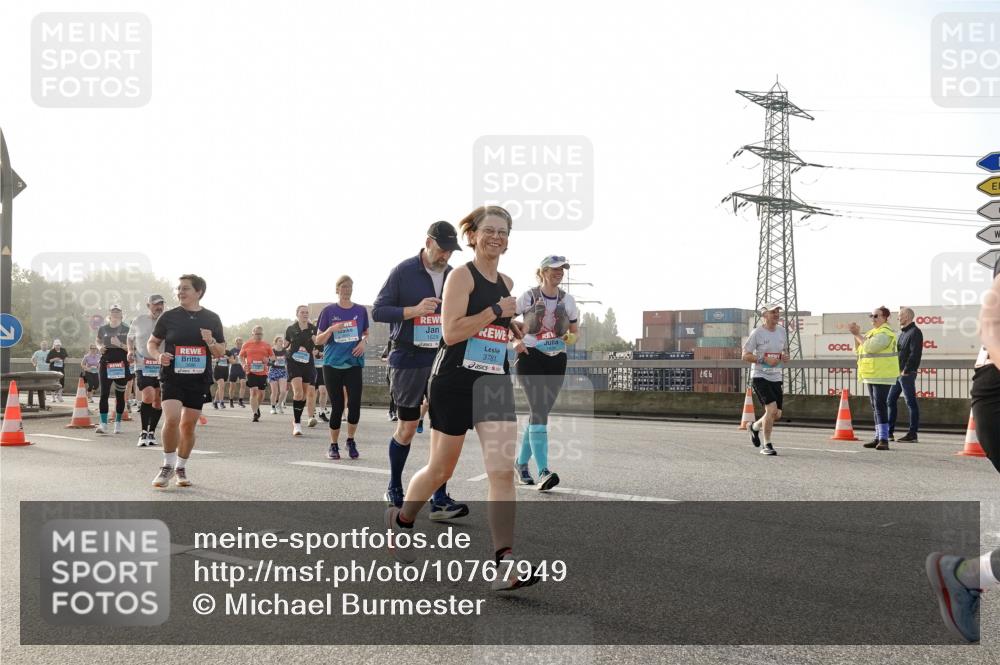 03.10.2026 - Köhlbrandbrückenlauf Michael Burmester http://msf.ph/oto/10767949 03.10.2026 09:25:34 Position 3 3781 meine-sportfotos.de