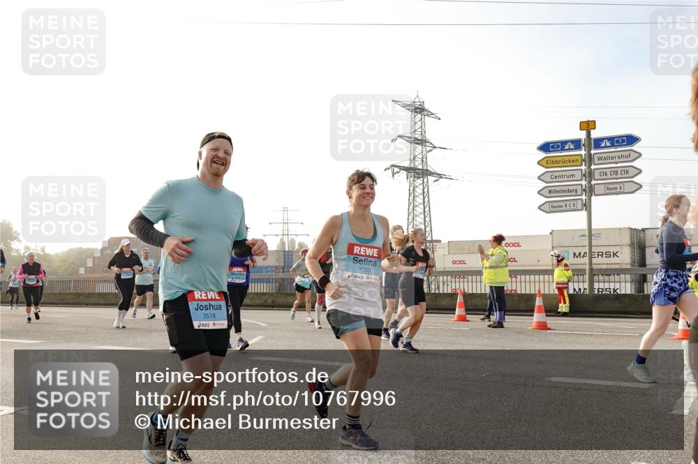 03.10.2026 - Köhlbrandbrückenlauf Michael Burmester http://msf.ph/oto/10767996 03.10.2026 09:25:42 Position 3 3518, 3383, 3 meine-sportfotos.de