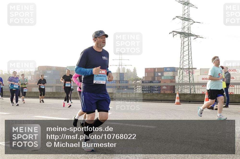 03.10.2026 - Köhlbrandbrückenlauf Michael Burmester http://msf.ph/oto/10768022 03.10.2026 09:25:46 Position 3 1658, 03 meine-sportfotos.de