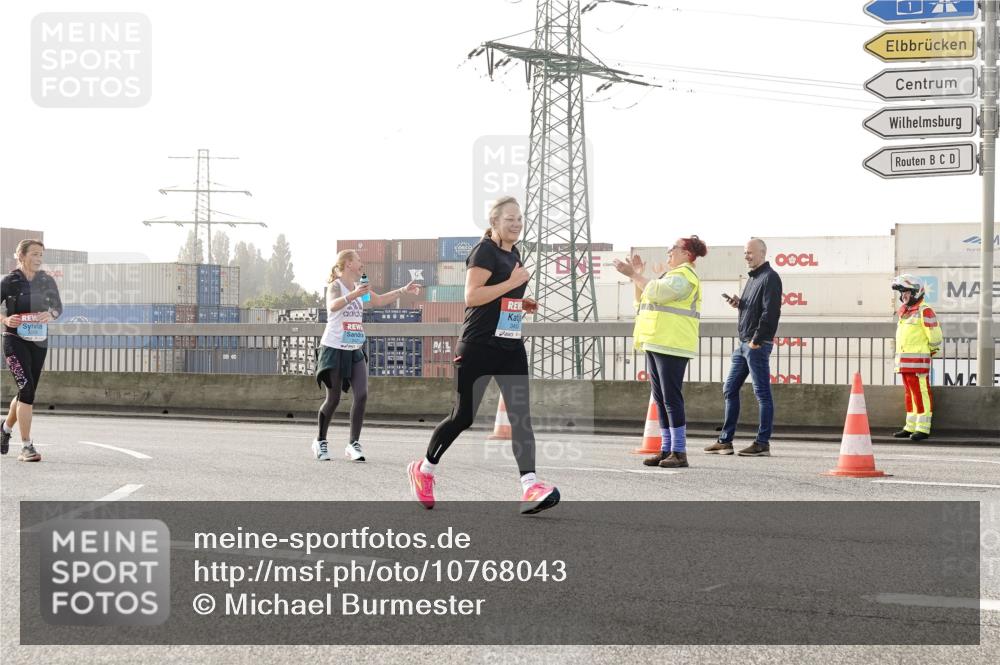 03.10.2026 - Köhlbrandbrückenlauf Michael Burmester http://msf.ph/oto/10768043 03.10.2026 09:25:49 Position 3  meine-sportfotos.de