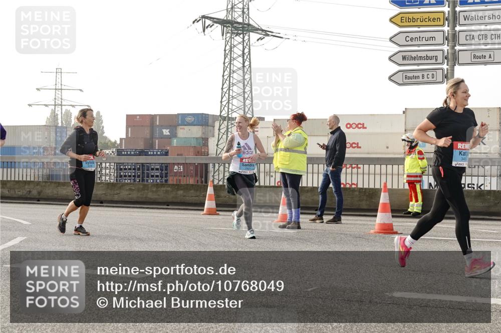 03.10.2026 - Köhlbrandbrückenlauf Michael Burmester http://msf.ph/oto/10768049 03.10.2026 09:25:50 Position 3 2421, 3455 meine-sportfotos.de
