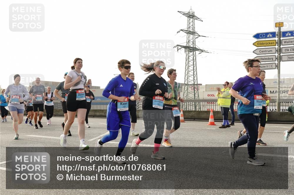 03.10.2026 - Köhlbrandbrückenlauf Michael Burmester http://msf.ph/oto/10768061 03.10.2026 09:25:52 Position 3 3657, 3 meine-sportfotos.de