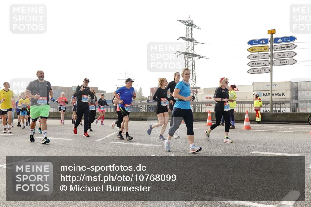 03.10.2026 - Köhlbrandbrückenlauf Michael Burmester http://msf.ph/oto/10768099 03.10.2026 09:25:58 Position 3 3 meine-sportfotos.de