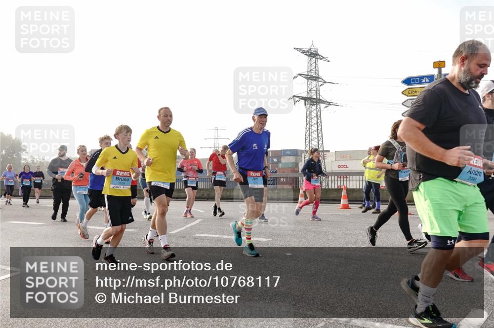 03.10.2026 - Köhlbrandbrückenlauf Michael Burmester http://msf.ph/oto/10768117 03.10.2026 09:26:01 Position 3 1220, 2086 meine-sportfotos.de