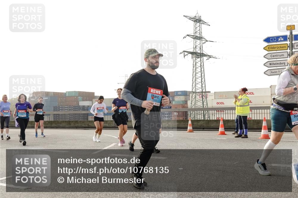 03.10.2026 - Köhlbrandbrückenlauf Michael Burmester http://msf.ph/oto/10768135 03.10.2026 09:26:04 Position 3 563 meine-sportfotos.de