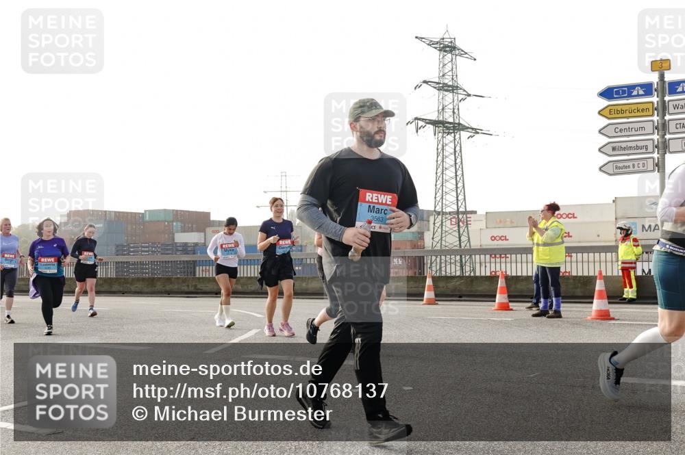 03.10.2026 - Köhlbrandbrückenlauf Michael Burmester http://msf.ph/oto/10768137 03.10.2026 09:26:04 Position 3 3563 meine-sportfotos.de