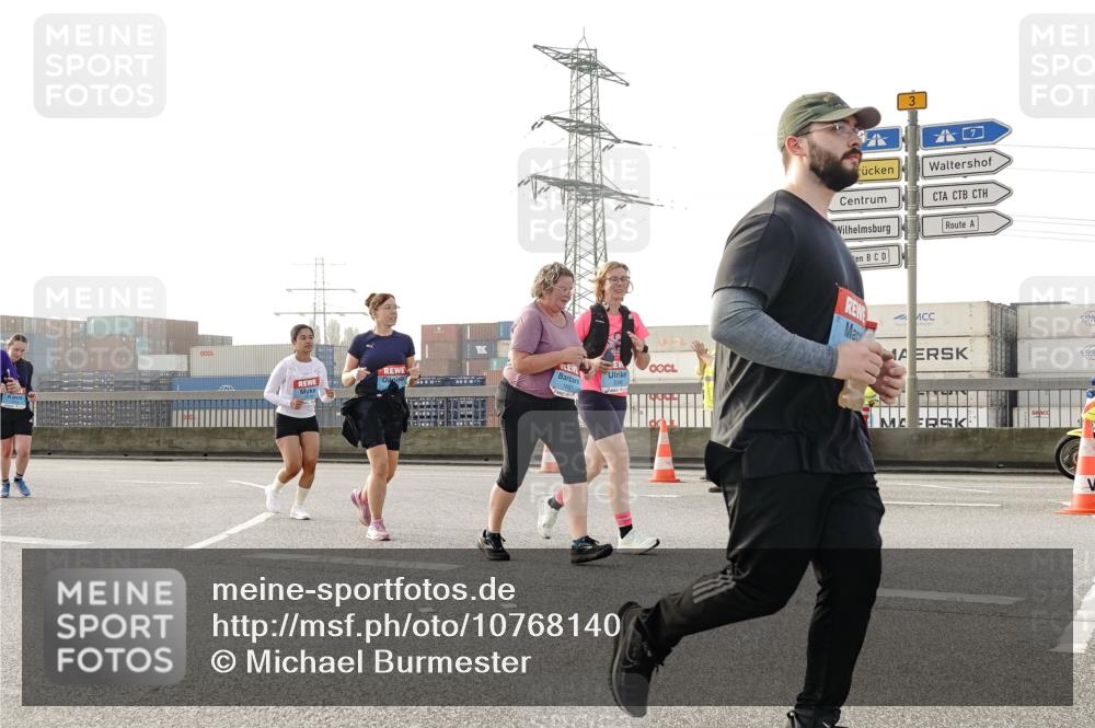 03.10.2026 - Köhlbrandbrückenlauf Michael Burmester http://msf.ph/oto/10768140 03.10.2026 09:26:05 Position 3 1687, 3 meine-sportfotos.de