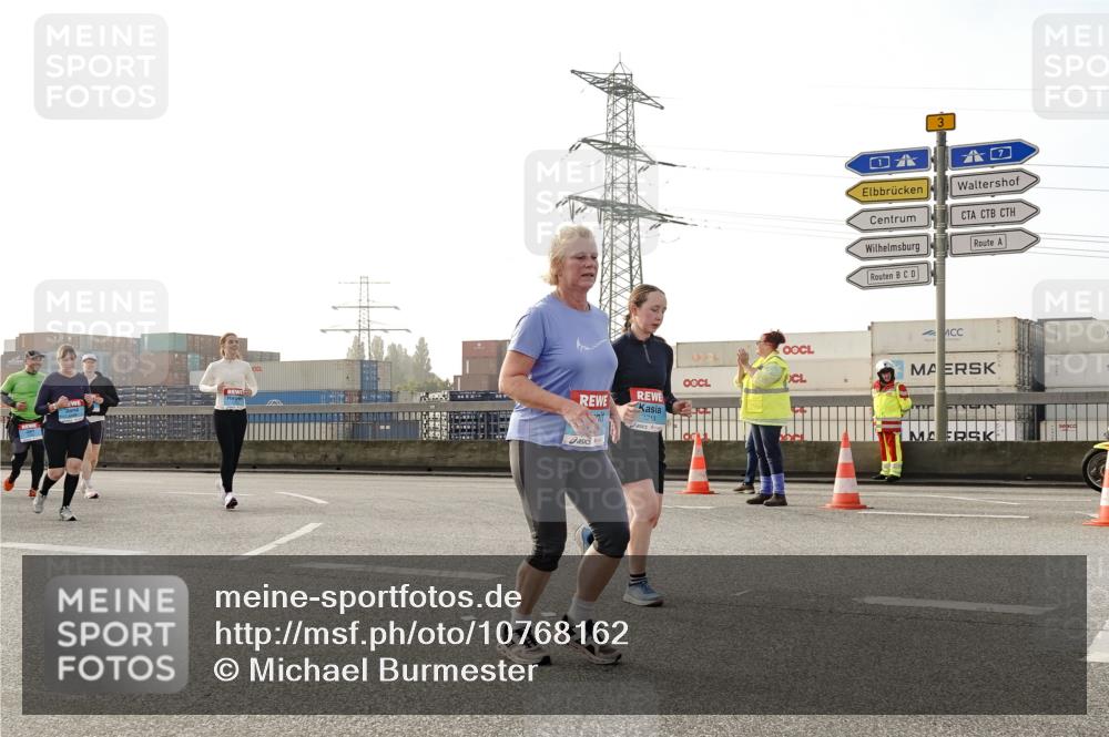 03.10.2026 - Köhlbrandbrückenlauf Michael Burmester http://msf.ph/oto/10768162 03.10.2026 09:26:08 Position 3 3, 1213 meine-sportfotos.de