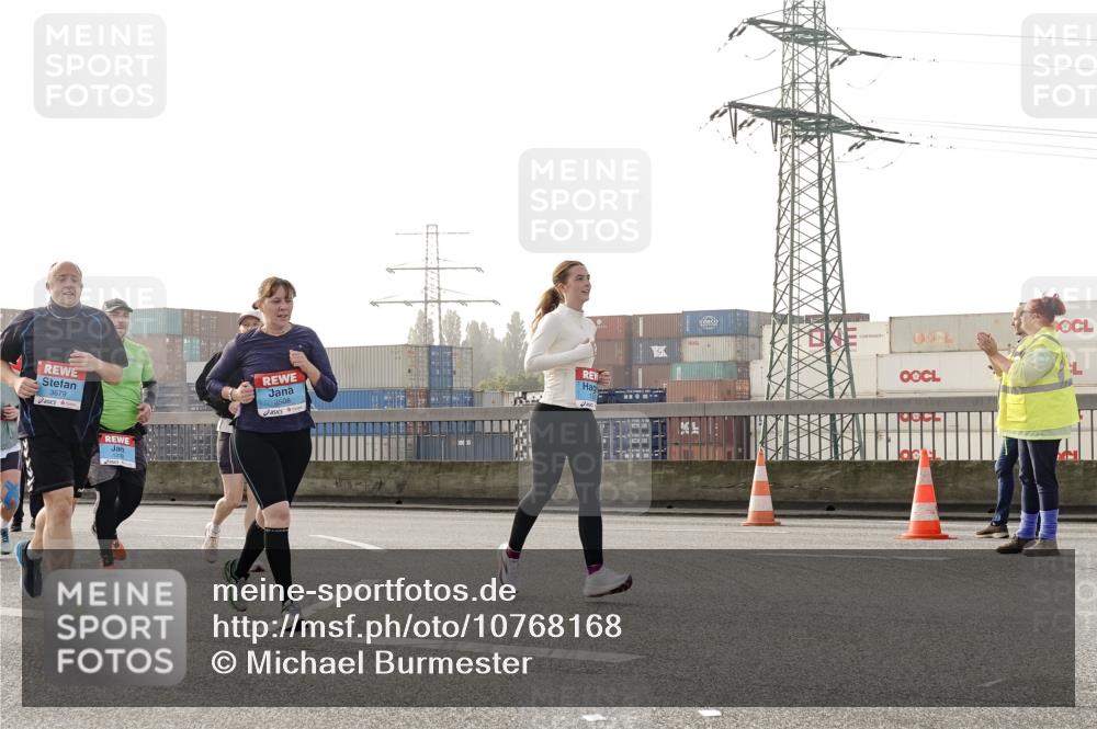 03.10.2026 - Köhlbrandbrückenlauf Michael Burmester http://msf.ph/oto/10768168 03.10.2026 09:26:10 Position 3 3679, 3508 meine-sportfotos.de