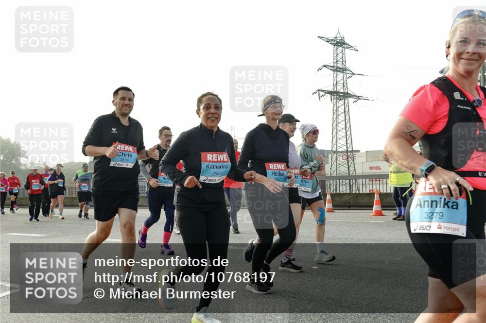 03.10.2026 - Köhlbrandbrückenlauf Michael Burmester http://msf.ph/oto/10768197 03.10.2026 09:26:14 Position 3 3594, 3564, 3407, 1240, 1580, 3279 meine-sportfotos.de