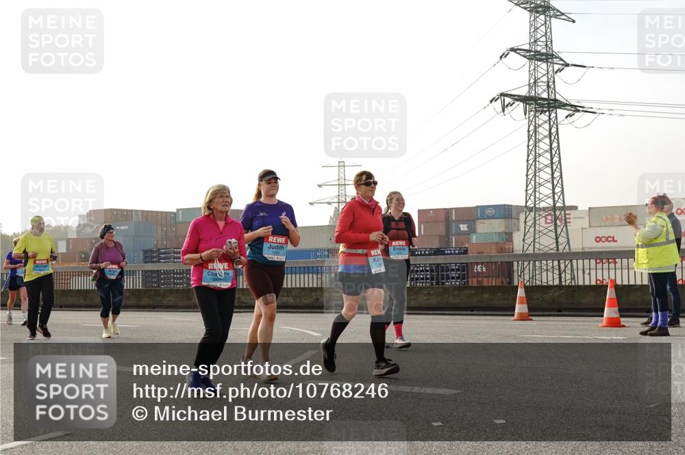 03.10.2026 - Köhlbrandbrückenlauf Michael Burmester http://msf.ph/oto/10768246 03.10.2026 09:26:22 Position 3 1994 meine-sportfotos.de