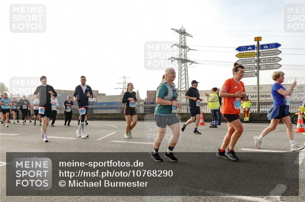 03.10.2026 - Köhlbrandbrückenlauf Michael Burmester http://msf.ph/oto/10768290 03.10.2026 09:26:29 Position 3 3 meine-sportfotos.de
