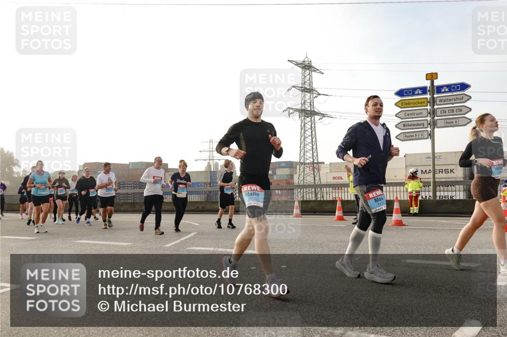 03.10.2026 - Köhlbrandbrückenlauf Michael Burmester http://msf.ph/oto/10768300 03.10.2026 09:26:31 Position 3 1172, 1171 meine-sportfotos.de