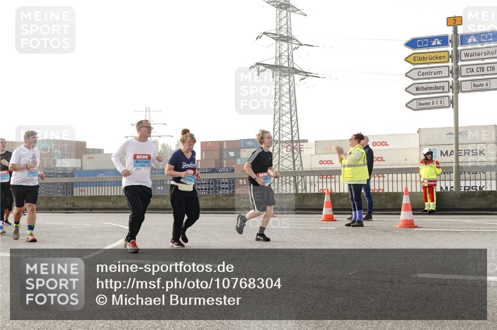 03.10.2026 - Köhlbrandbrückenlauf Michael Burmester http://msf.ph/oto/10768304 03.10.2026 09:26:32 Position 3 3205, 3 meine-sportfotos.de