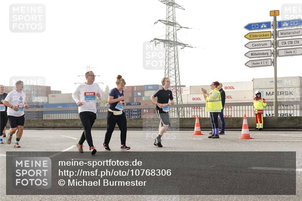 03.10.2026 - Köhlbrandbrückenlauf Michael Burmester http://msf.ph/oto/10768306 03.10.2026 09:26:32 Position 3 3205, 3 meine-sportfotos.de