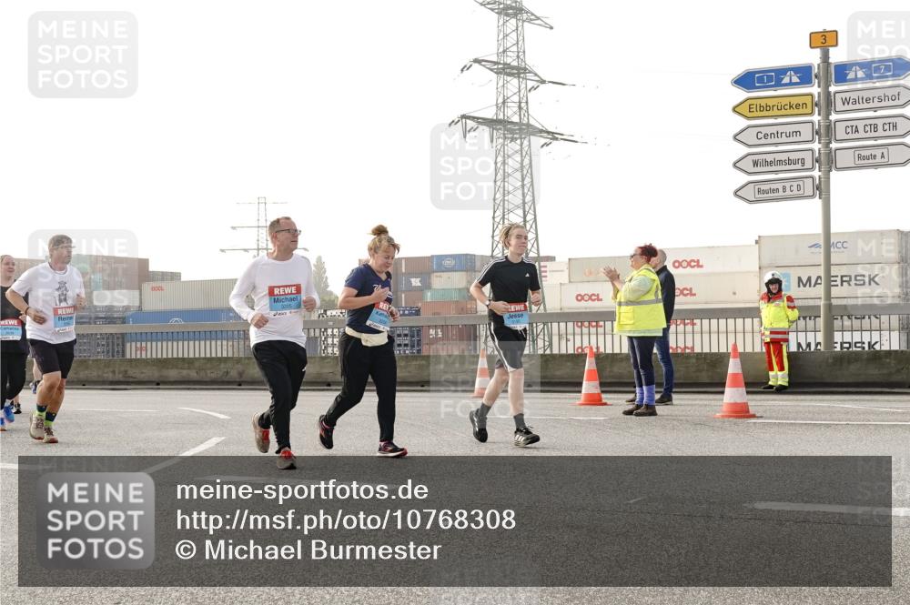 03.10.2026 - Köhlbrandbrückenlauf Michael Burmester http://msf.ph/oto/10768308 03.10.2026 09:26:32 Position 3 3 meine-sportfotos.de