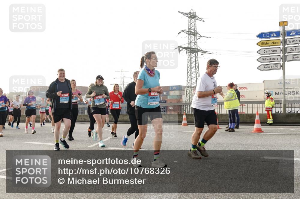 03.10.2026 - Köhlbrandbrückenlauf Michael Burmester http://msf.ph/oto/10768326 03.10.2026 09:26:35 Position 3 3354, 3 meine-sportfotos.de