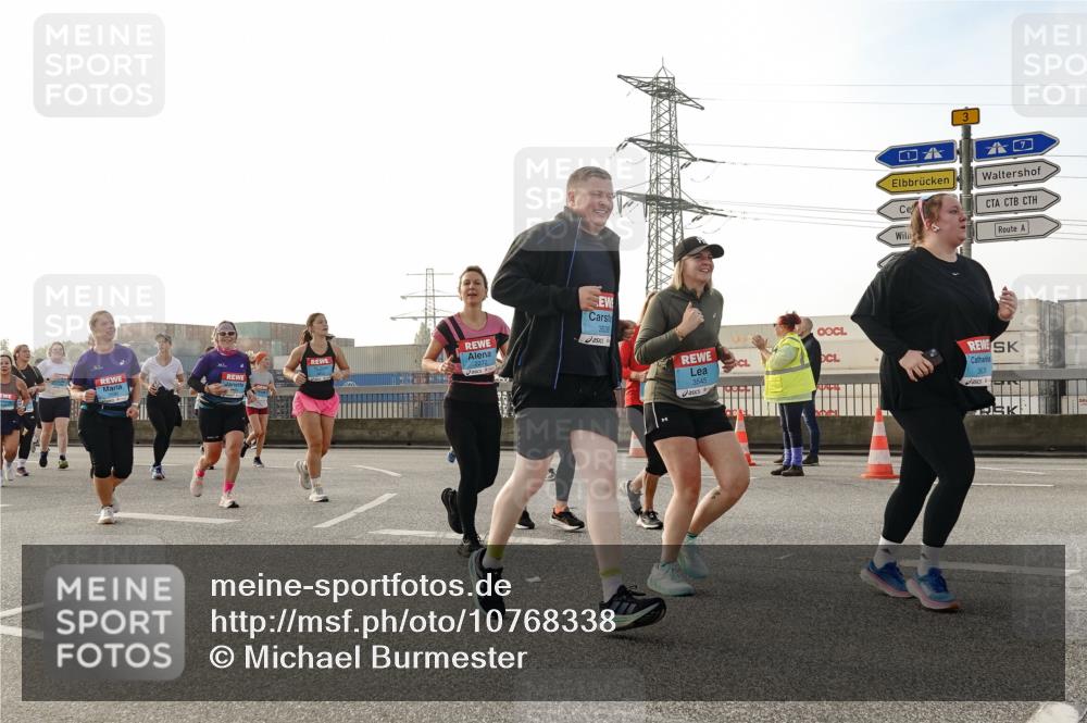 03.10.2026 - Köhlbrandbrückenlauf Michael Burmester http://msf.ph/oto/10768338 03.10.2026 09:26:36 Position 3 2272, 3538, 3545 meine-sportfotos.de