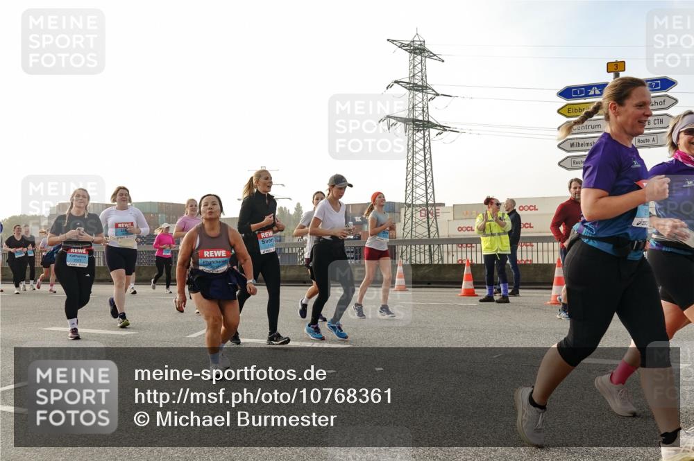 03.10.2026 - Köhlbrandbrückenlauf Michael Burmester http://msf.ph/oto/10768361 03.10.2026 09:26:40 Position 3 3, 7 meine-sportfotos.de