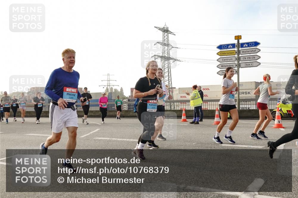 03.10.2026 - Köhlbrandbrückenlauf Michael Burmester http://msf.ph/oto/10768379 03.10.2026 09:26:41 Position 3 3289, 2075 meine-sportfotos.de