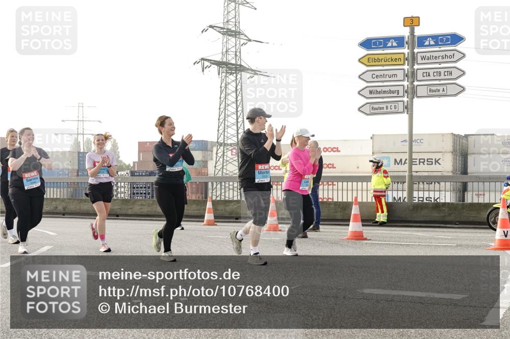 03.10.2026 - Köhlbrandbrückenlauf Michael Burmester http://msf.ph/oto/10768400 03.10.2026 09:26:44 Position 3 3648, 2535, 3 meine-sportfotos.de