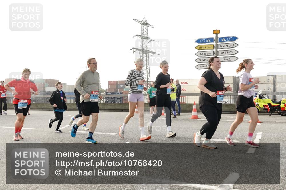 03.10.2026 - Köhlbrandbrückenlauf Michael Burmester http://msf.ph/oto/10768420 03.10.2026 09:26:47 Position 3  meine-sportfotos.de