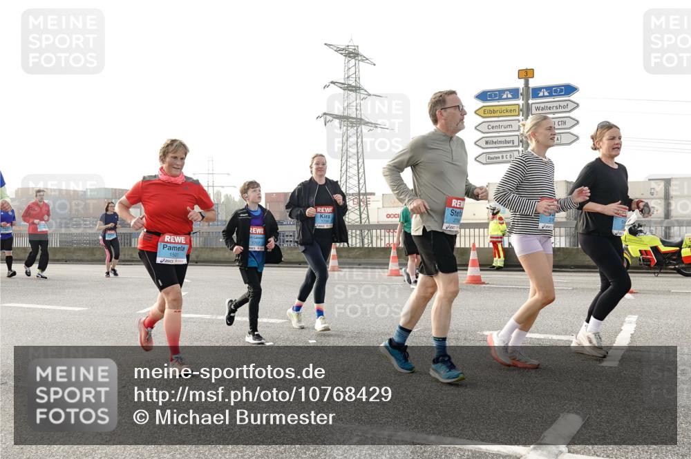 03.10.2026 - Köhlbrandbrückenlauf Michael Burmester http://msf.ph/oto/10768429 03.10.2026 09:26:48 Position 3 1501, 1707, 1709, 279, 3, 3 meine-sportfotos.de
