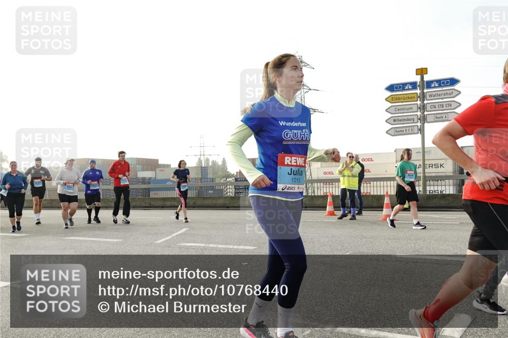 03.10.2026 - Köhlbrandbrückenlauf Michael Burmester http://msf.ph/oto/10768440 03.10.2026 09:26:49 Position 3 1013 meine-sportfotos.de
