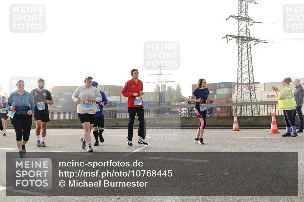03.10.2026 - Köhlbrandbrückenlauf Michael Burmester http://msf.ph/oto/10768445 03.10.2026 09:26:51 Position 3  meine-sportfotos.de