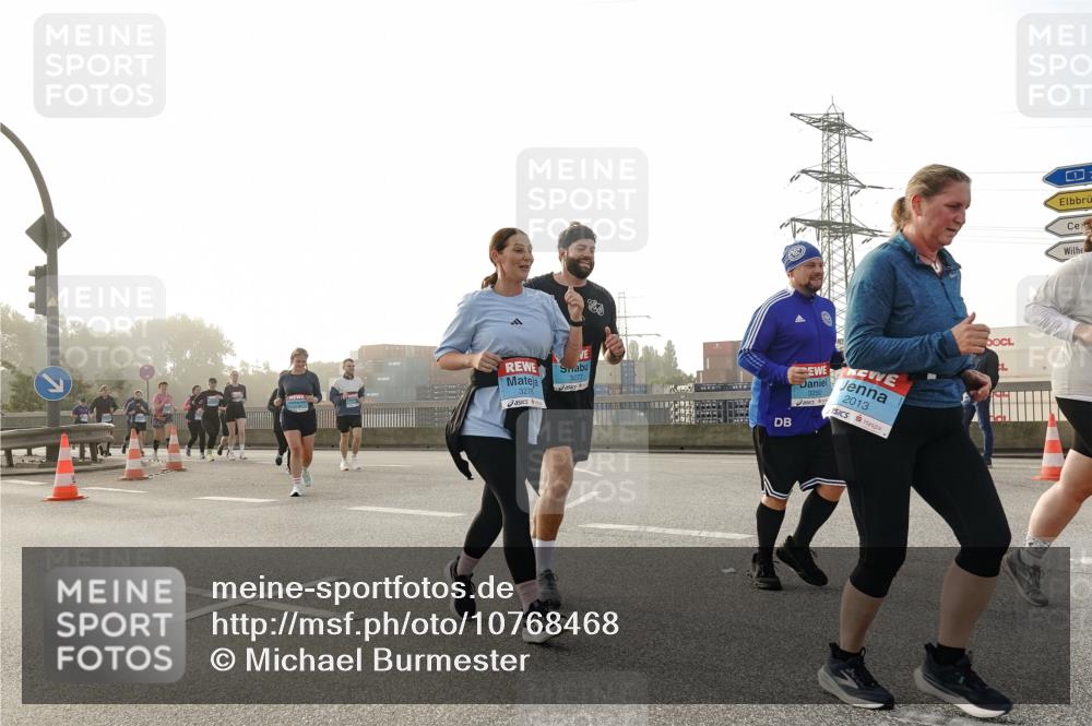 03.10.2026 - Köhlbrandbrückenlauf Michael Burmester http://msf.ph/oto/10768468 03.10.2026 09:26:54 Position 3 3271, 3276, 2013, 1 meine-sportfotos.de
