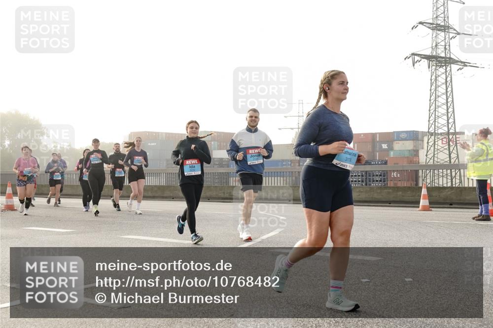 03.10.2026 - Köhlbrandbrückenlauf Michael Burmester http://msf.ph/oto/10768482 03.10.2026 09:26:57 Position 3 3176 meine-sportfotos.de