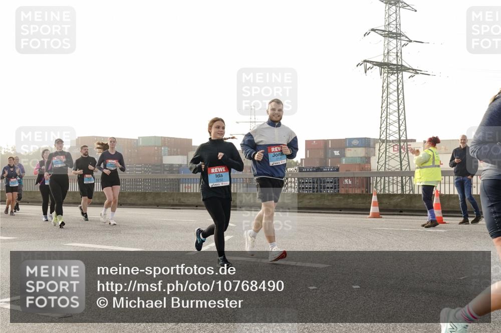 03.10.2026 - Köhlbrandbrückenlauf Michael Burmester http://msf.ph/oto/10768490 03.10.2026 09:26:58 Position 3 3232 meine-sportfotos.de