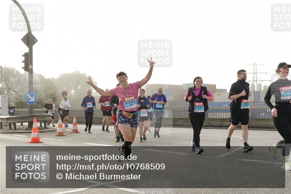 03.10.2026 - Köhlbrandbrückenlauf Michael Burmester http://msf.ph/oto/10768509 03.10.2026 09:27:01 Position 3 1852, 1024 meine-sportfotos.de