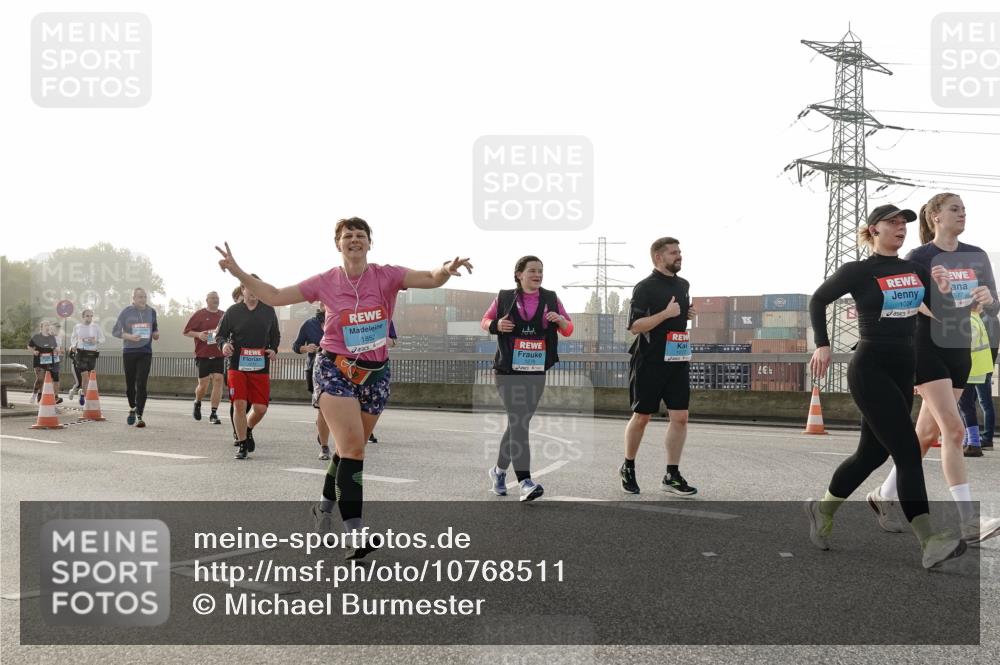 03.10.2026 - Köhlbrandbrückenlauf Michael Burmester http://msf.ph/oto/10768511 03.10.2026 09:27:02 Position 3 1852, 517, 1024 meine-sportfotos.de