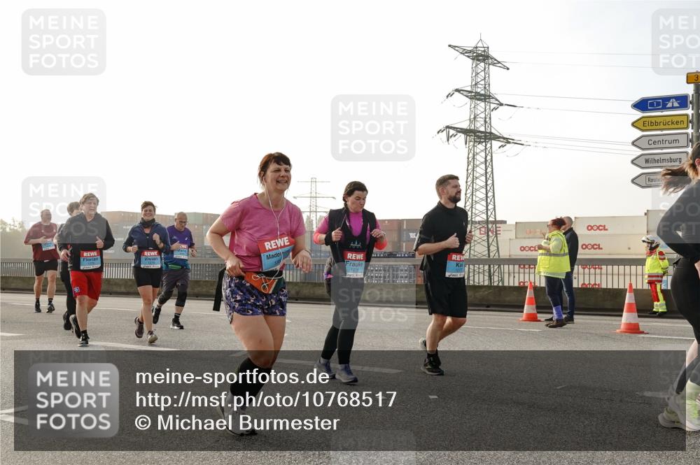 03.10.2026 - Köhlbrandbrückenlauf Michael Burmester http://msf.ph/oto/10768517 03.10.2026 09:27:03 Position 3 185, 1278 meine-sportfotos.de