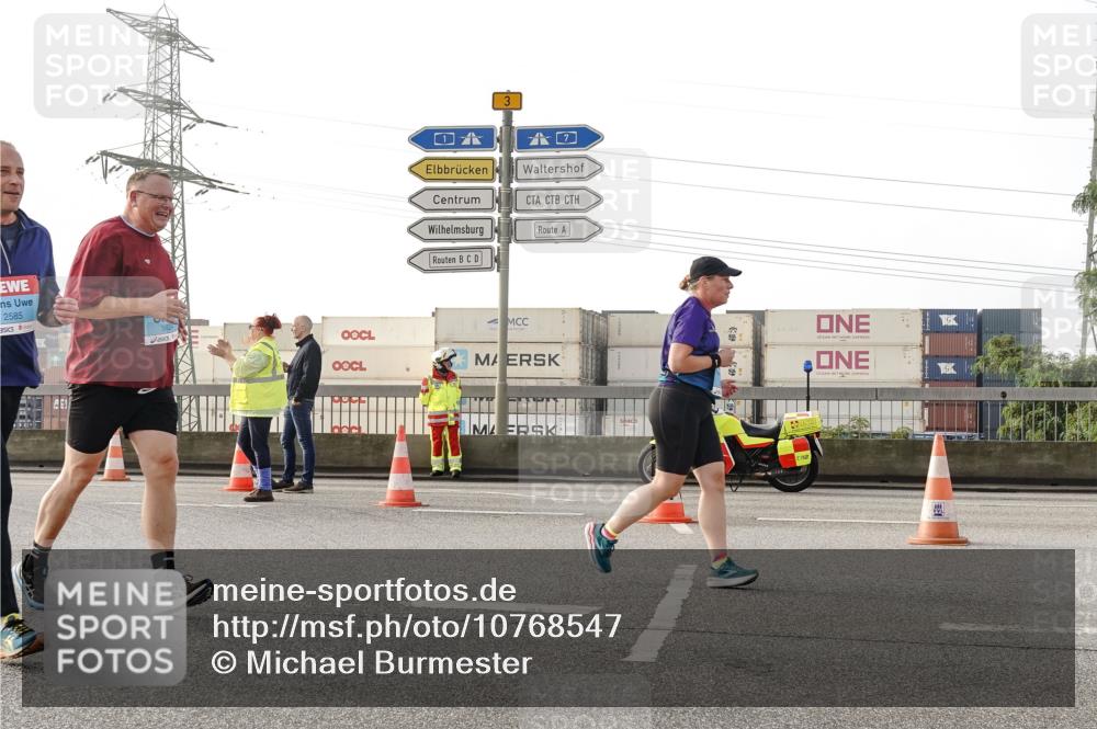 03.10.2026 - Köhlbrandbrückenlauf Michael Burmester http://msf.ph/oto/10768547 03.10.2026 09:27:08 Position 3 2585, 3 meine-sportfotos.de