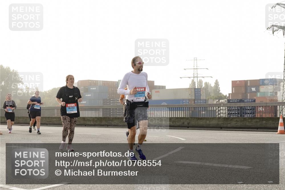 03.10.2026 - Köhlbrandbrückenlauf Michael Burmester http://msf.ph/oto/10768554 03.10.2026 09:27:09 Position 3 3497, 4112 meine-sportfotos.de