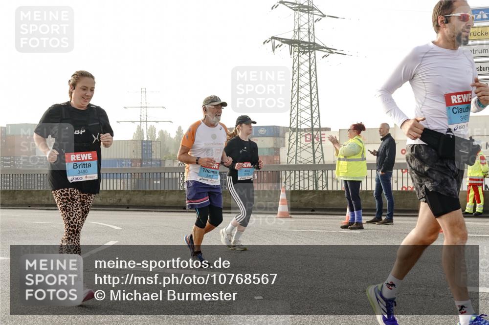 03.10.2026 - Köhlbrandbrückenlauf Michael Burmester http://msf.ph/oto/10768567 03.10.2026 09:27:12 Position 3 3490, 3715, 3453, 3497 meine-sportfotos.de
