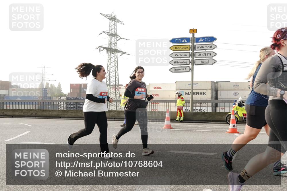 03.10.2026 - Köhlbrandbrückenlauf Michael Burmester http://msf.ph/oto/10768604 03.10.2026 09:27:17 Position 3 3 meine-sportfotos.de