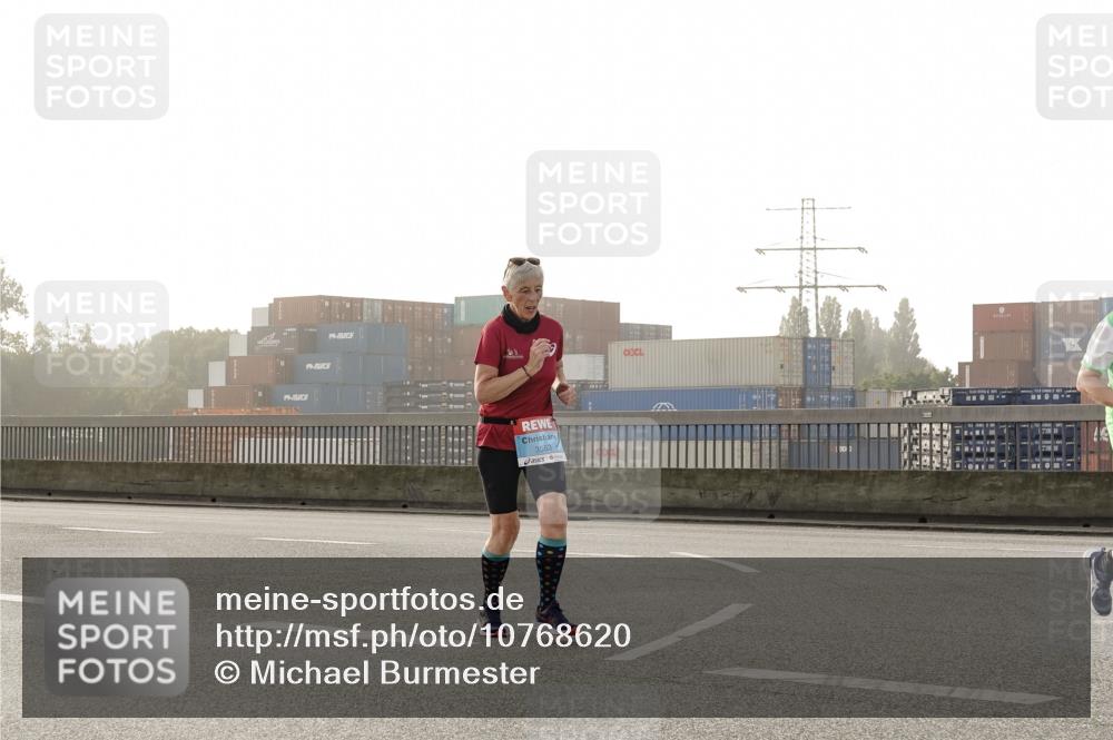 03.10.2026 - Köhlbrandbrückenlauf Michael Burmester http://msf.ph/oto/10768620 03.10.2026 09:27:24 Position 3 19, 3553 meine-sportfotos.de
