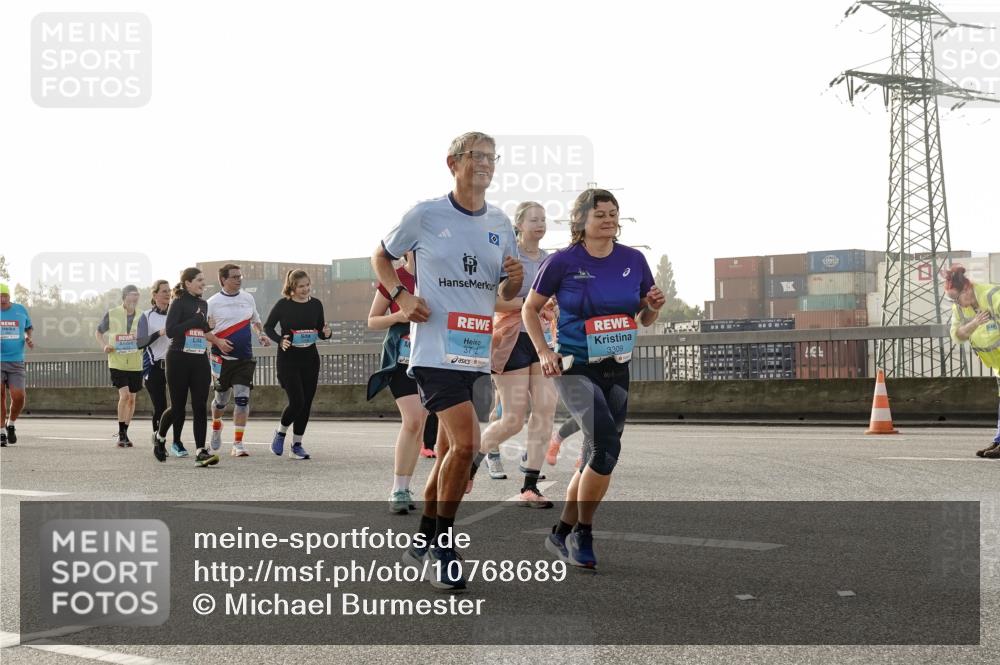 03.10.2026 - Köhlbrandbrückenlauf Michael Burmester http://msf.ph/oto/10768689 03.10.2026 09:27:44 Position 3 37, 2, 3309 meine-sportfotos.de