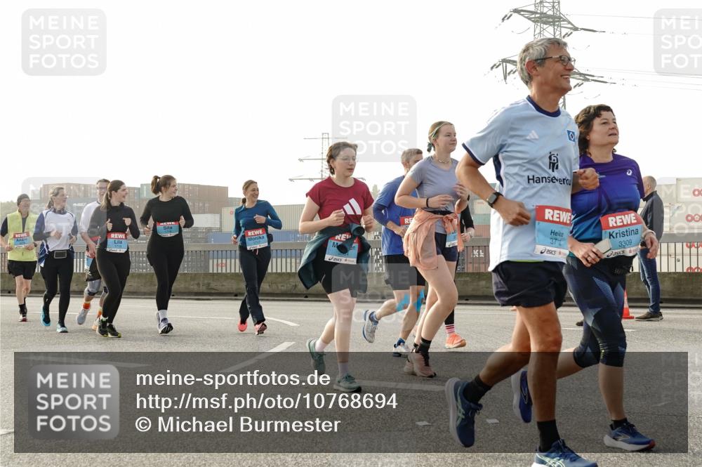 03.10.2026 - Köhlbrandbrückenlauf Michael Burmester http://msf.ph/oto/10768694 03.10.2026 09:27:45 Position 3 372, 3309 meine-sportfotos.de
