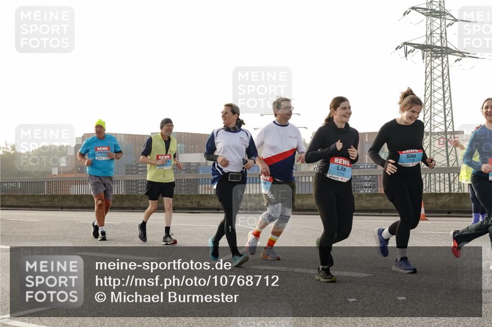 03.10.2026 - Köhlbrandbrückenlauf Michael Burmester http://msf.ph/oto/10768712 03.10.2026 09:27:48 Position 3 1719, 1718 meine-sportfotos.de