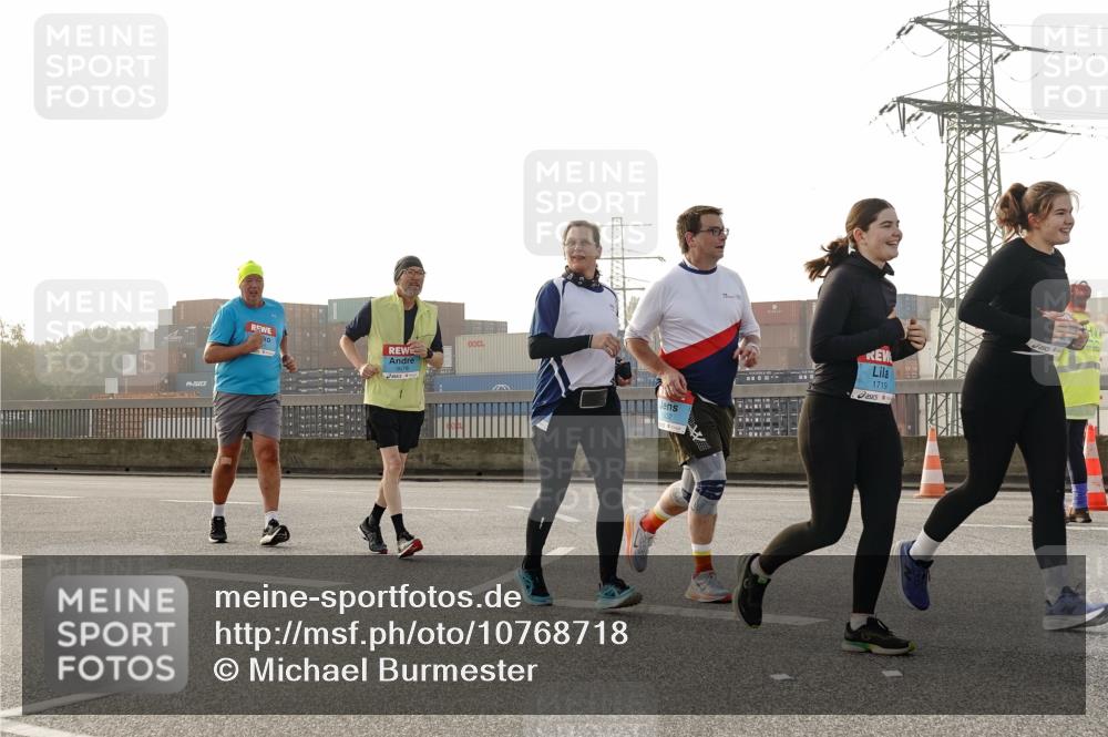 03.10.2026 - Köhlbrandbrückenlauf Michael Burmester http://msf.ph/oto/10768718 03.10.2026 09:27:48 Position 3 1719 meine-sportfotos.de