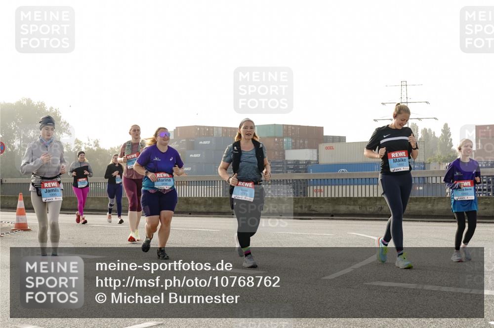 03.10.2026 - Köhlbrandbrückenlauf Michael Burmester http://msf.ph/oto/10768762 03.10.2026 09:28:10 Position 3 1995, 3494, 3839, 1892, 1893 meine-sportfotos.de