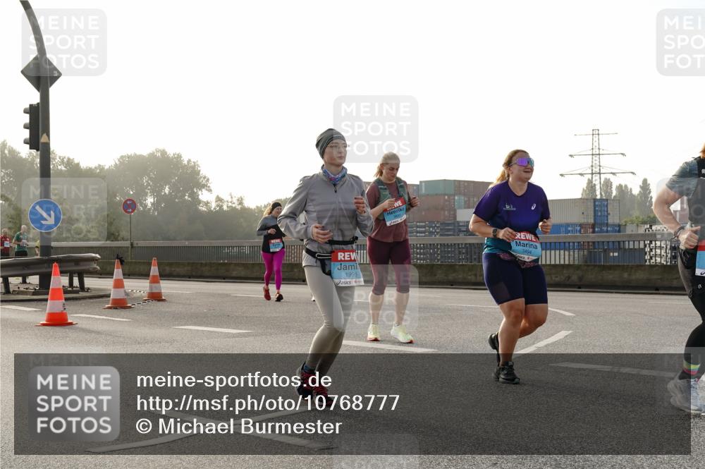 03.10.2026 - Köhlbrandbrückenlauf Michael Burmester http://msf.ph/oto/10768777 03.10.2026 09:28:12 Position 3 1995, 3494 meine-sportfotos.de
